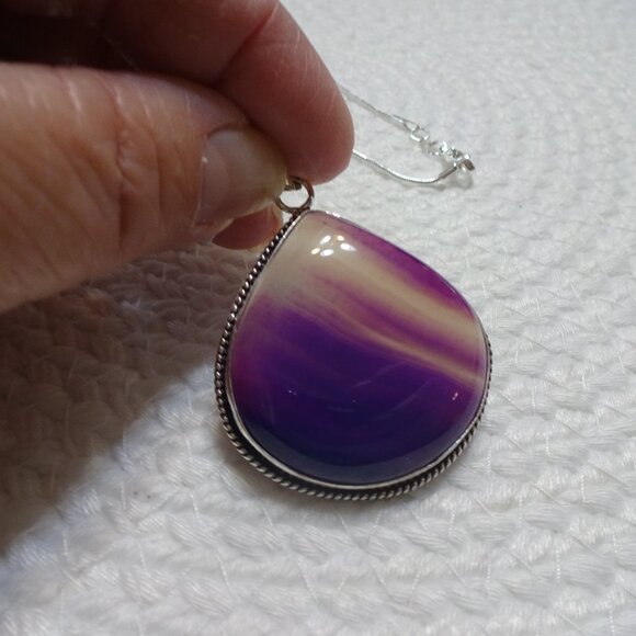 Beautiful PURPLE BOTSWANA AGATE Handmade Sterling 925 Pendant/Chain #820C - Picture 1 of 3